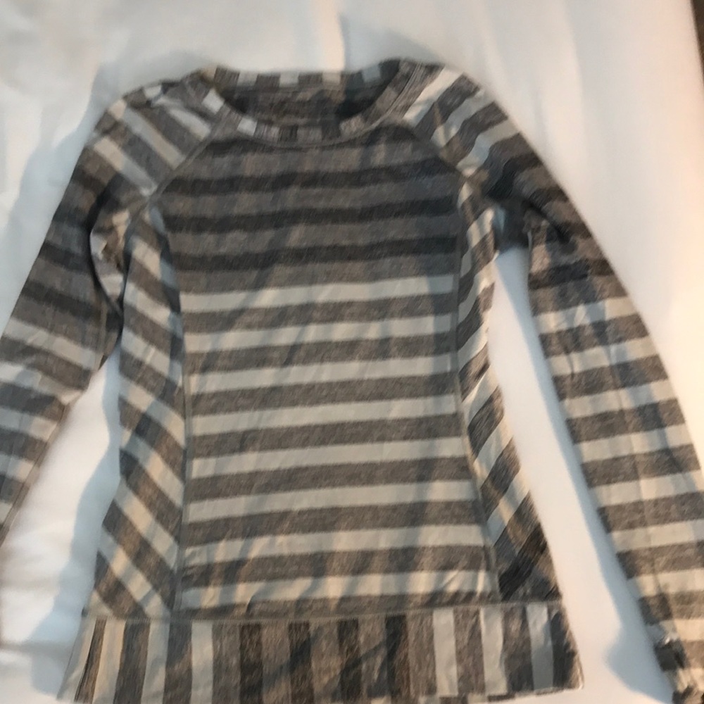 Lululemon long sleeve shirt